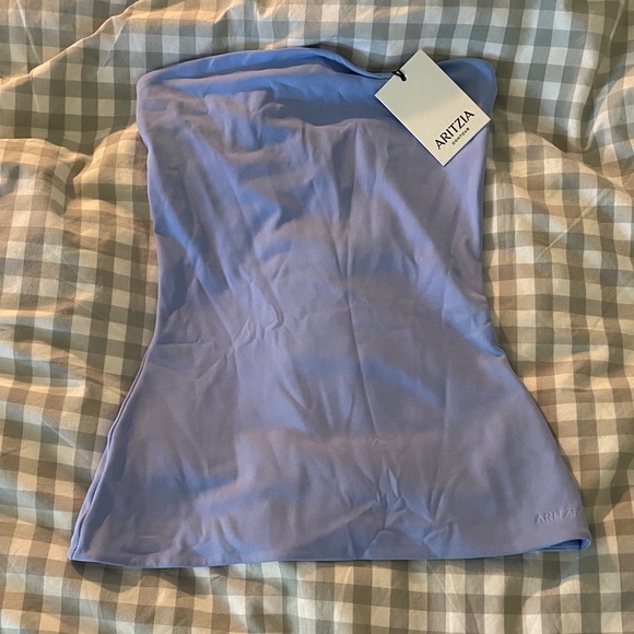Aritzia Tops - Aritzia Dayflower Blue Contour Hip Tube Top